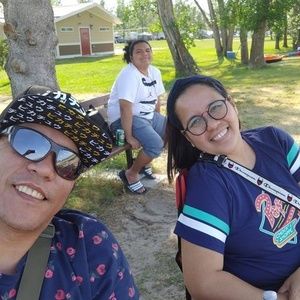 Meet your Posher, Encinas